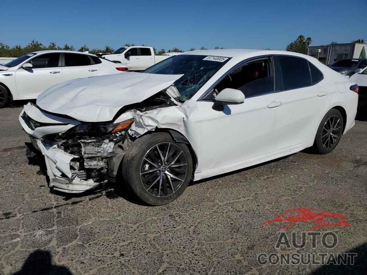 TOYOTA CAMRY 2021 - 4T1G11AK6MU542635