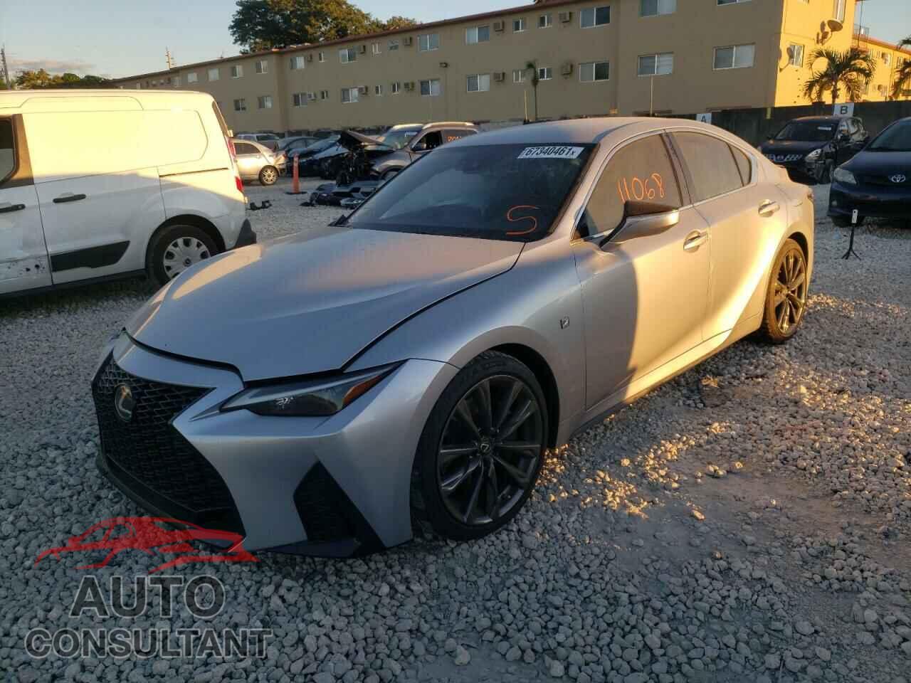 LEXUS IS 2021 - JTHGZ1B24M5041005