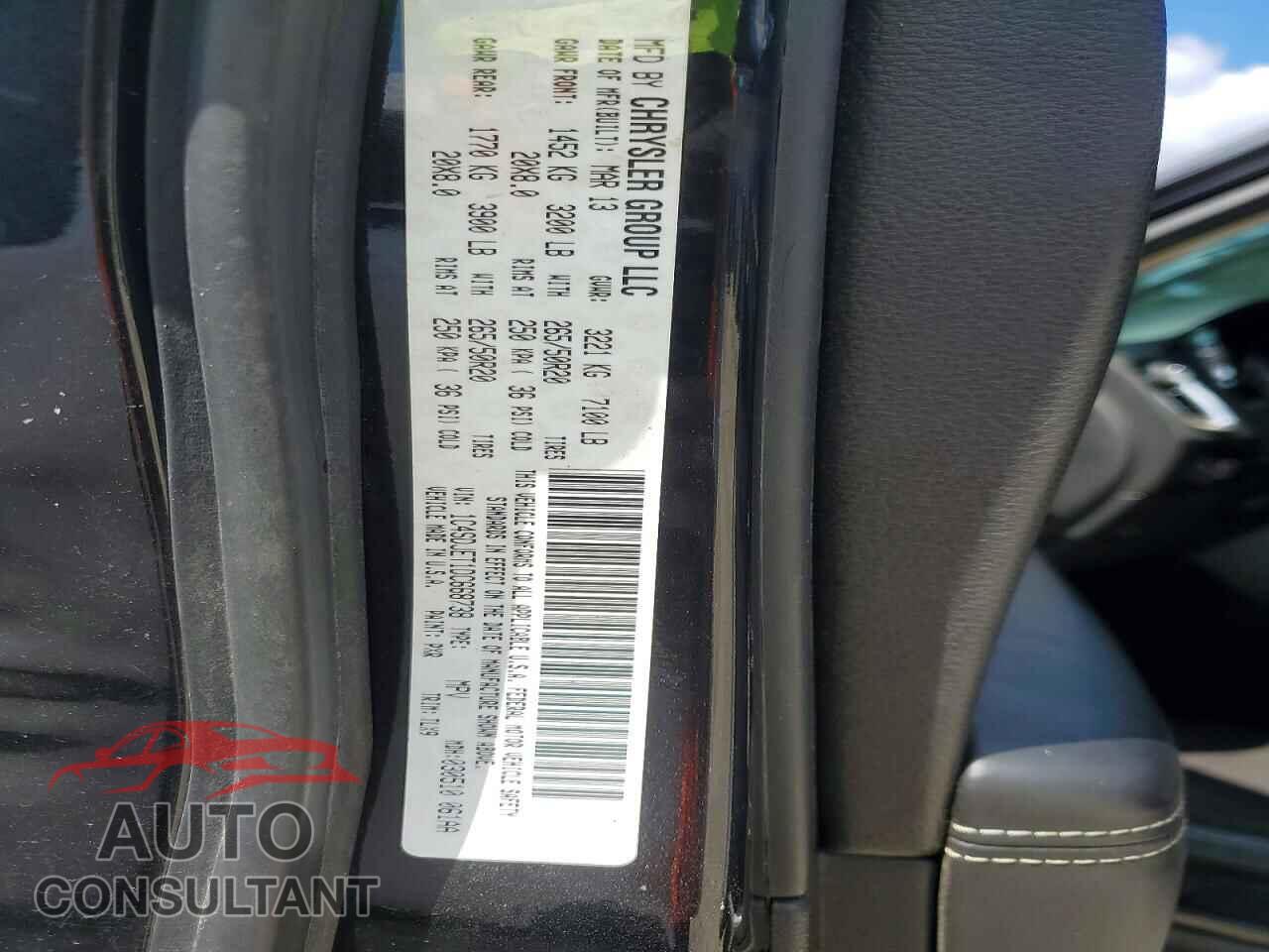 DODGE DURANGO 2013 - 1C4SDJET1DC668738