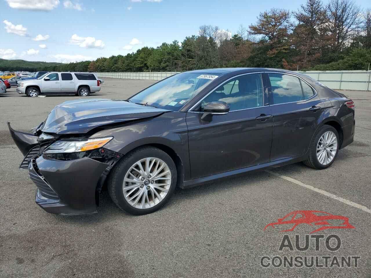TOYOTA CAMRY 2019 - 4T1B11HK6KU796035