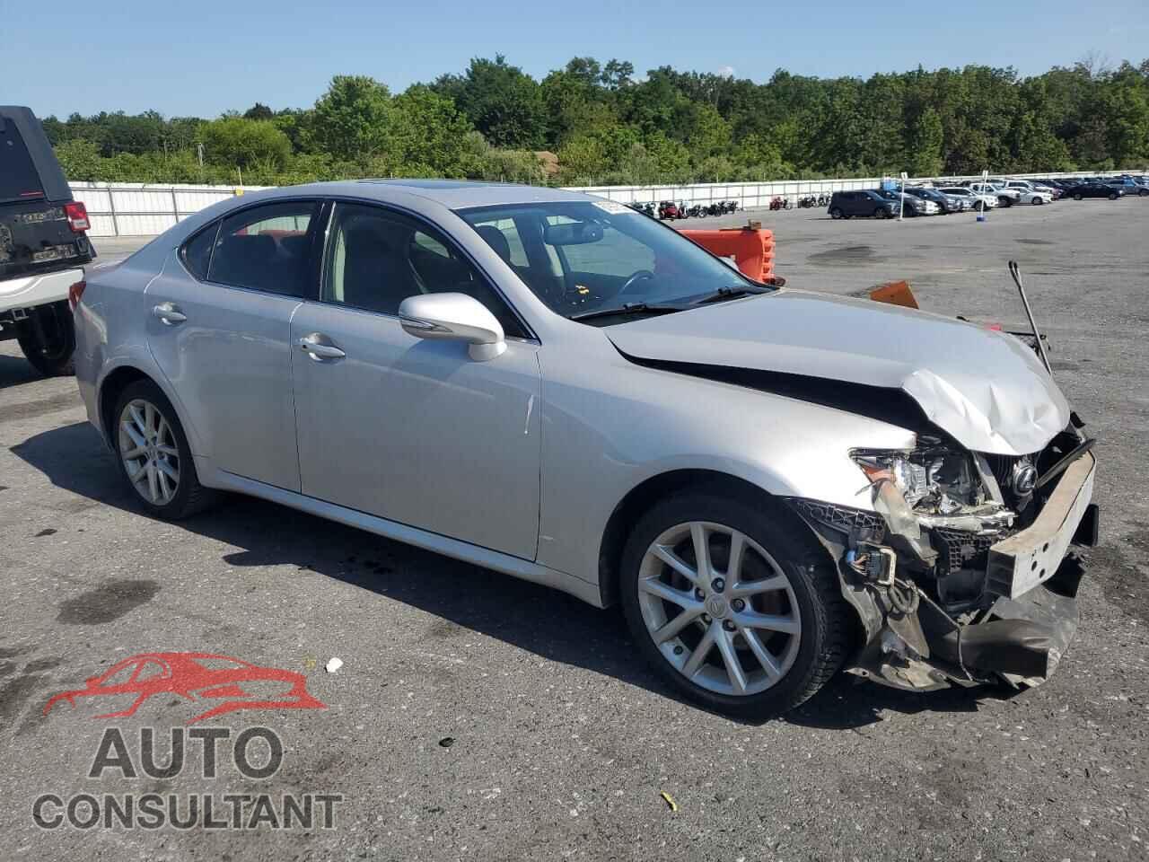 LEXUS IS 2012 - JTHCF5C23C5057255