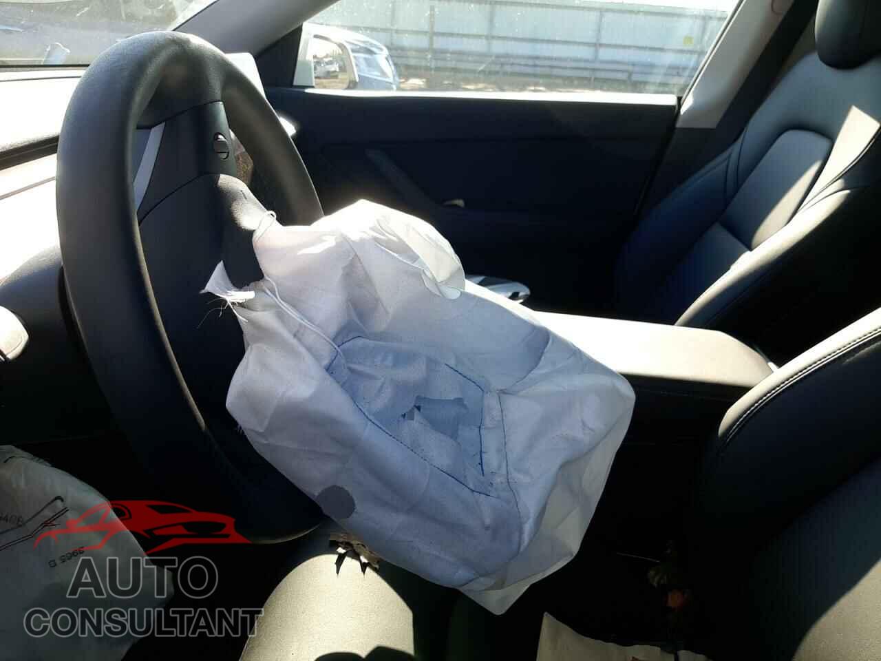 TESLA MODEL Y 2022 - 7SAYGDEEXNF400752