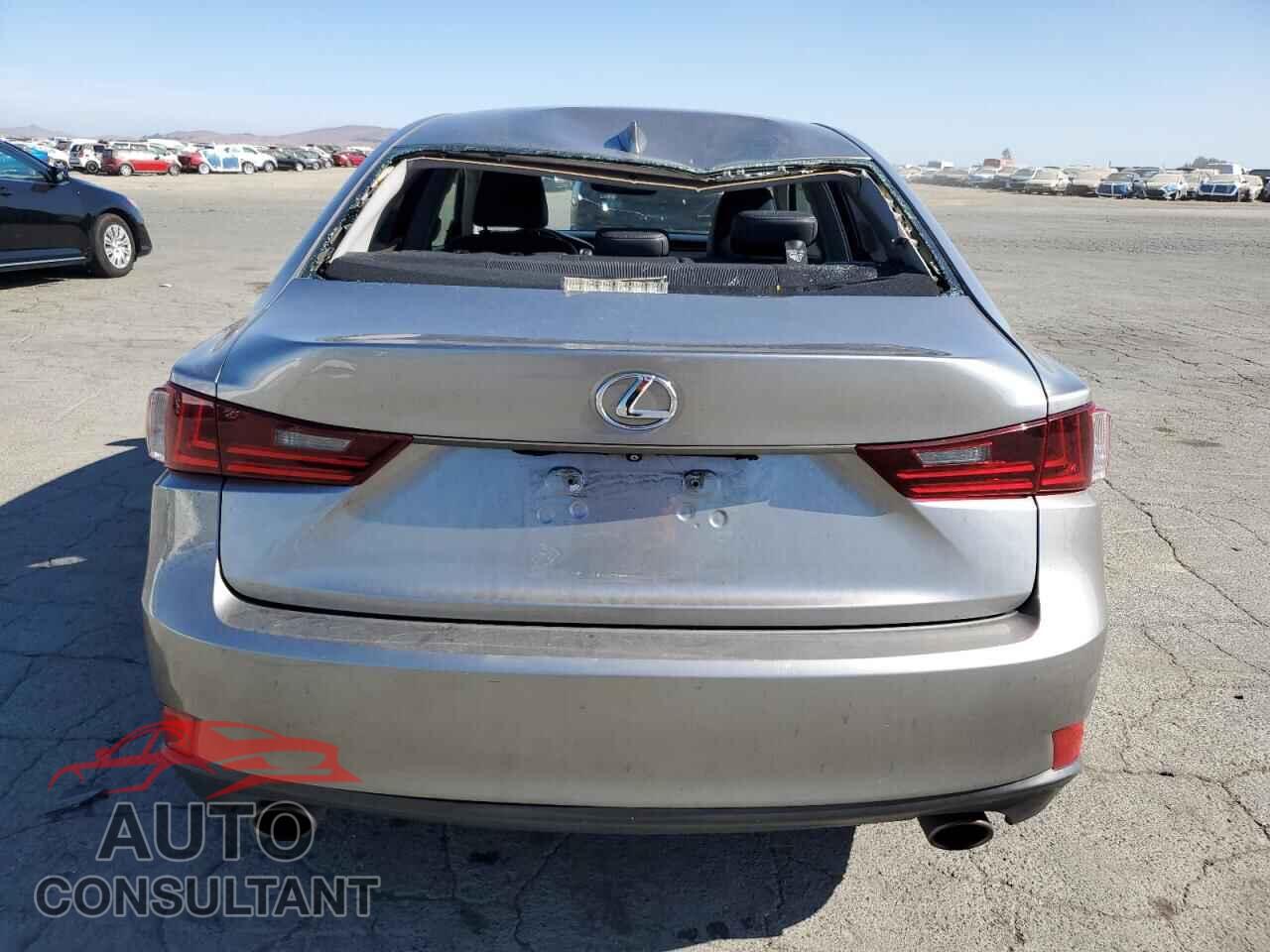 LEXUS IS 2015 - JTHBF1D27F5049845