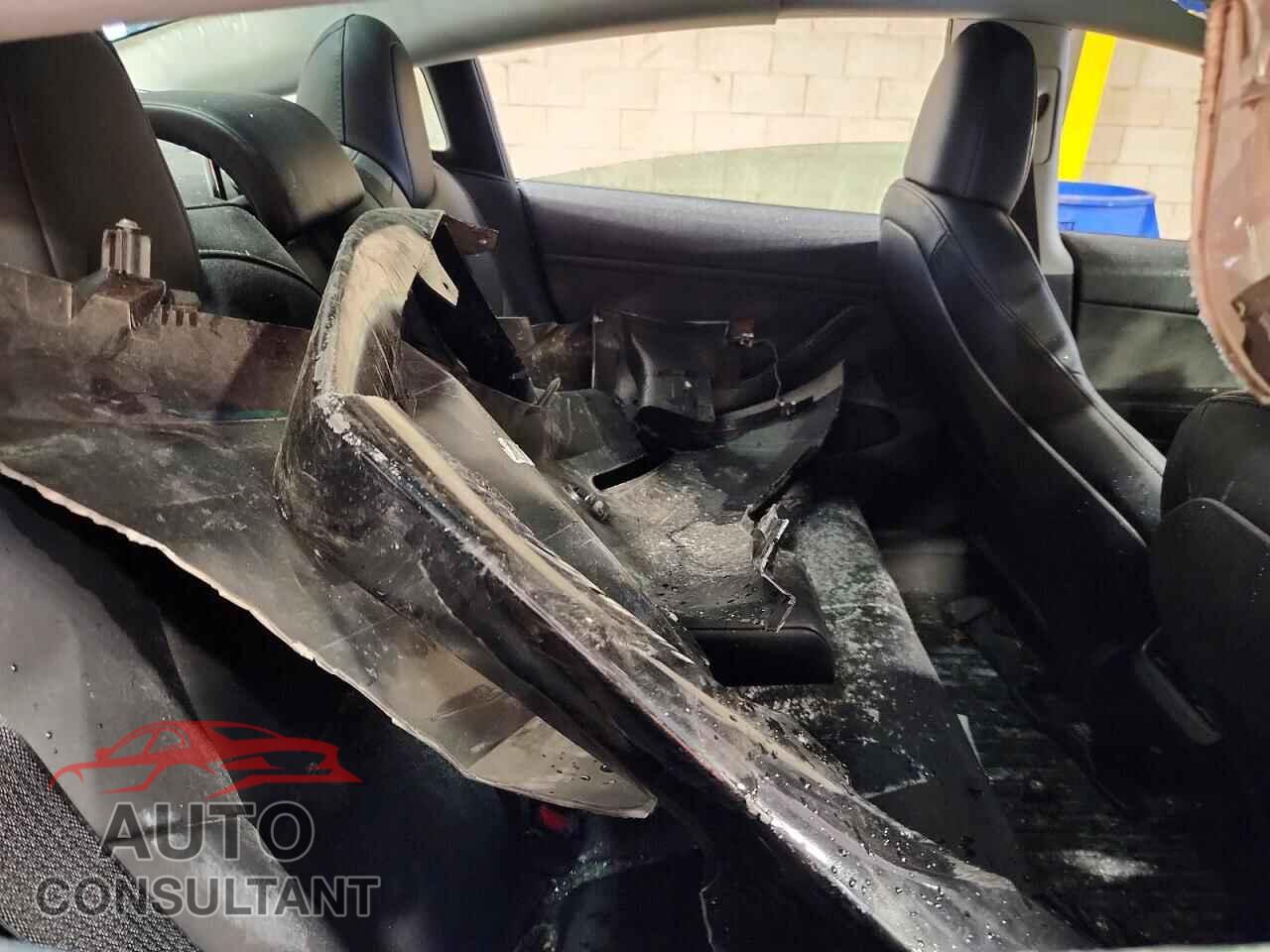 TESLA MODEL 3 2023 - 5YJ3E1EA1PF556433
