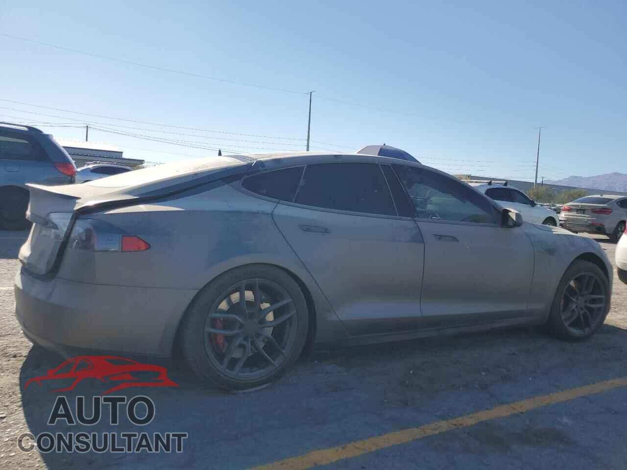 TESLA MODEL S 2016 - 5YJSA1E4XGF121864