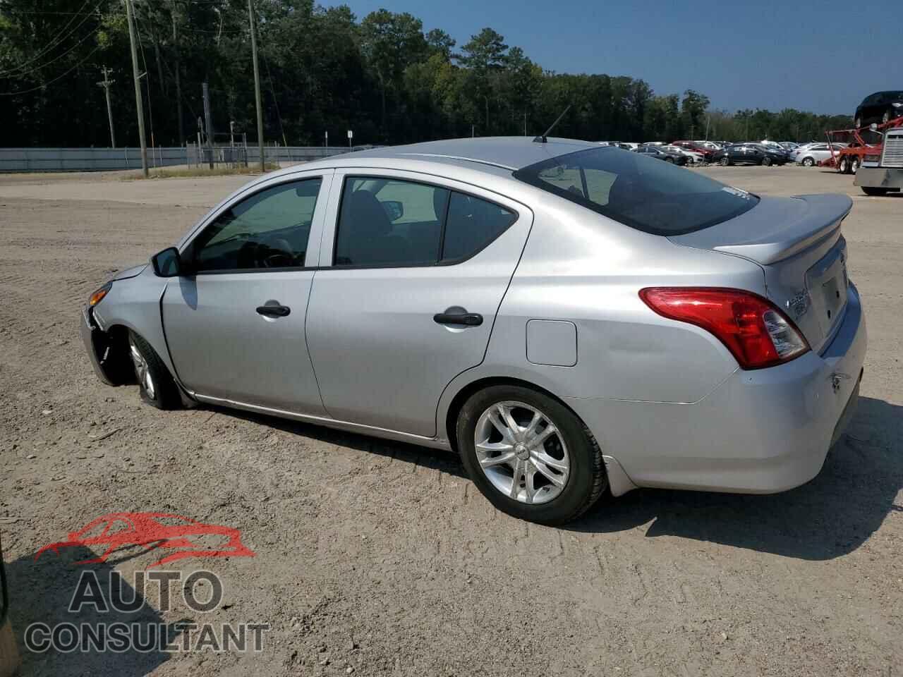 NISSAN VERSA 2019 - 3N1CN7AP3KL810430