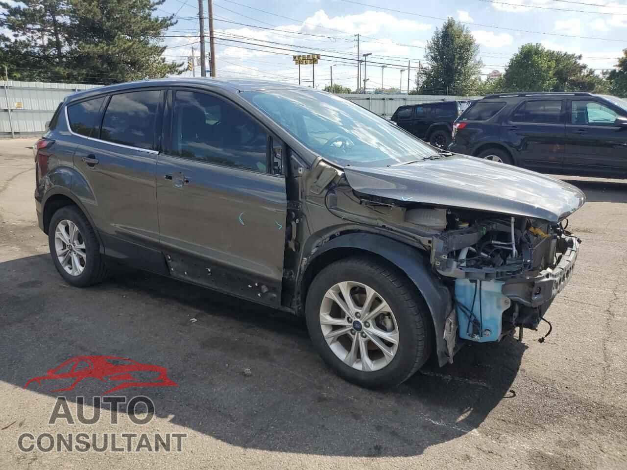 FORD ESCAPE 2017 - 1FMCU0GD3HUE51465