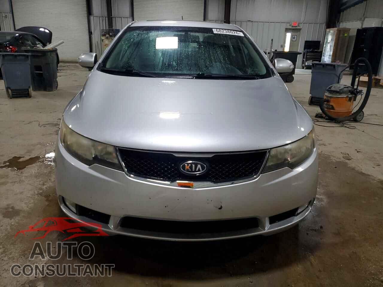 KIA FORTE 2010 - KNAFW4A36A5111694
