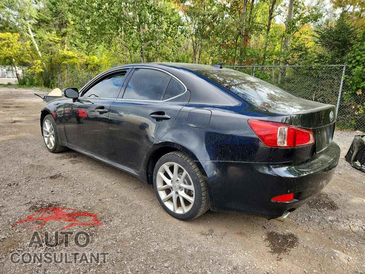 LEXUS IS 2011 - JTHCF5C26B2035122