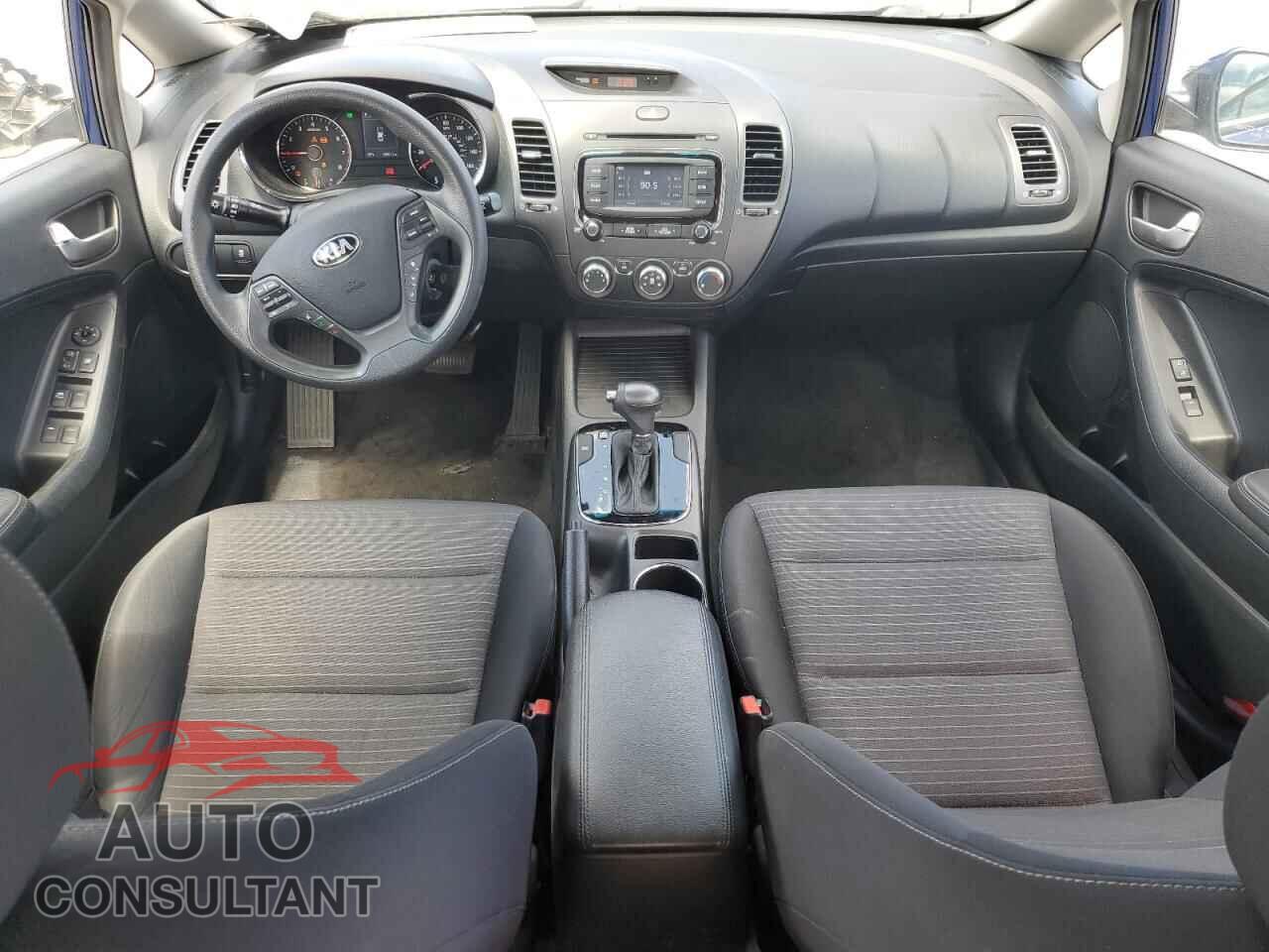 KIA FORTE 2017 - 3KPFL4A77HE016929