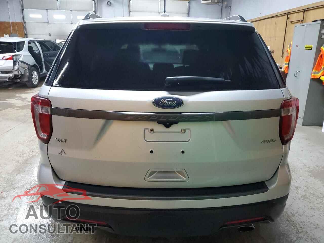 FORD EXPLORER 2018 - 1FM5K8D83JGB06526