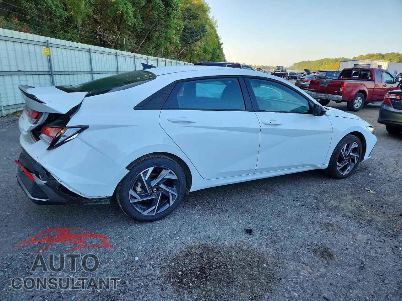 HYUNDAI ELANTRA 2025 - KMHLM4DG3SU059289