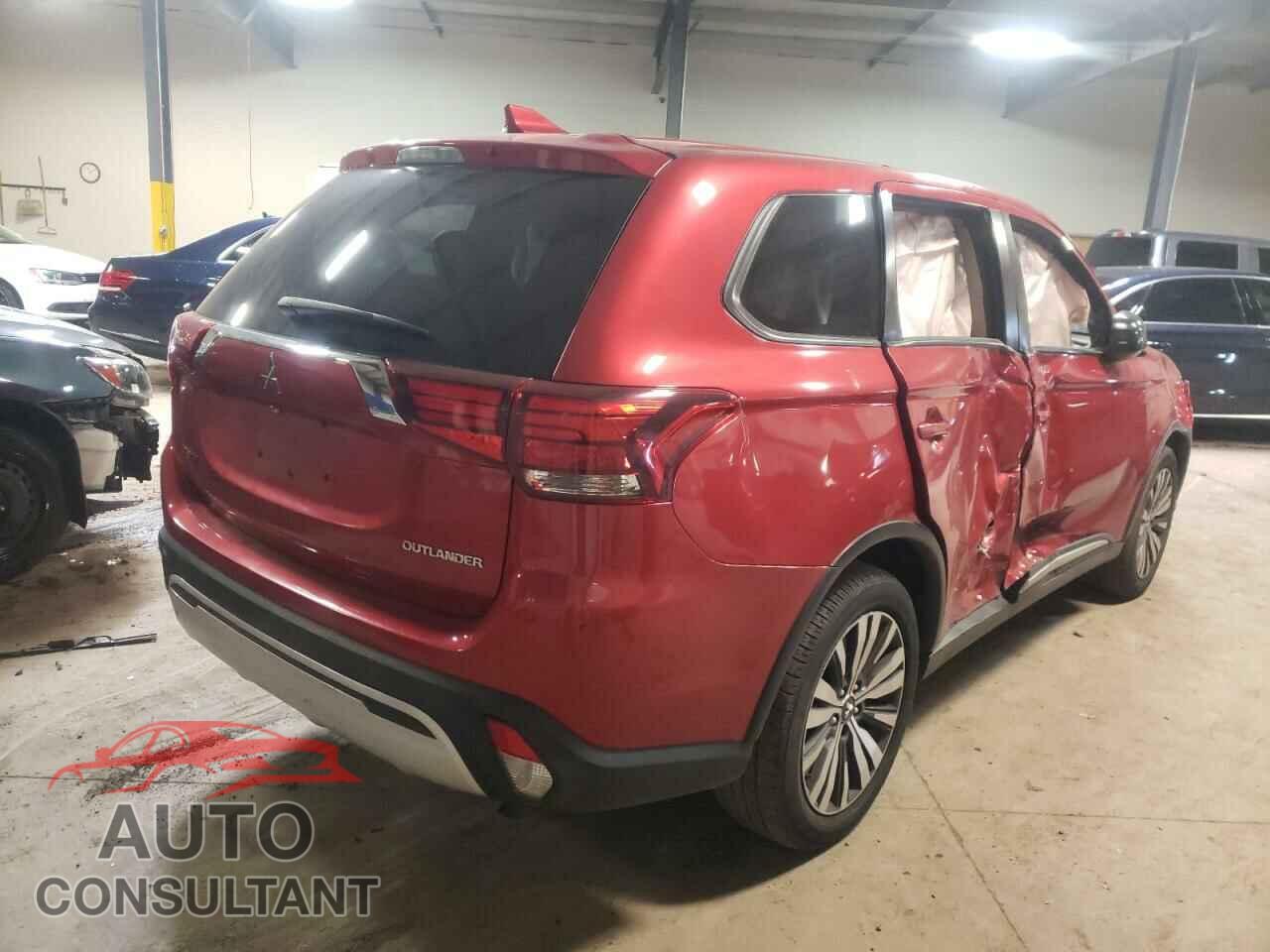 MITSUBISHI OUTLANDER 2019 - JA4AD2A3XKZ018074