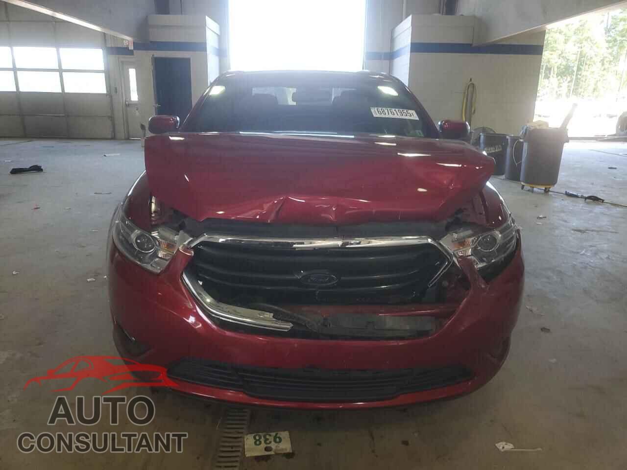 FORD TAURUS 2018 - 1FAHP2H81JG143221