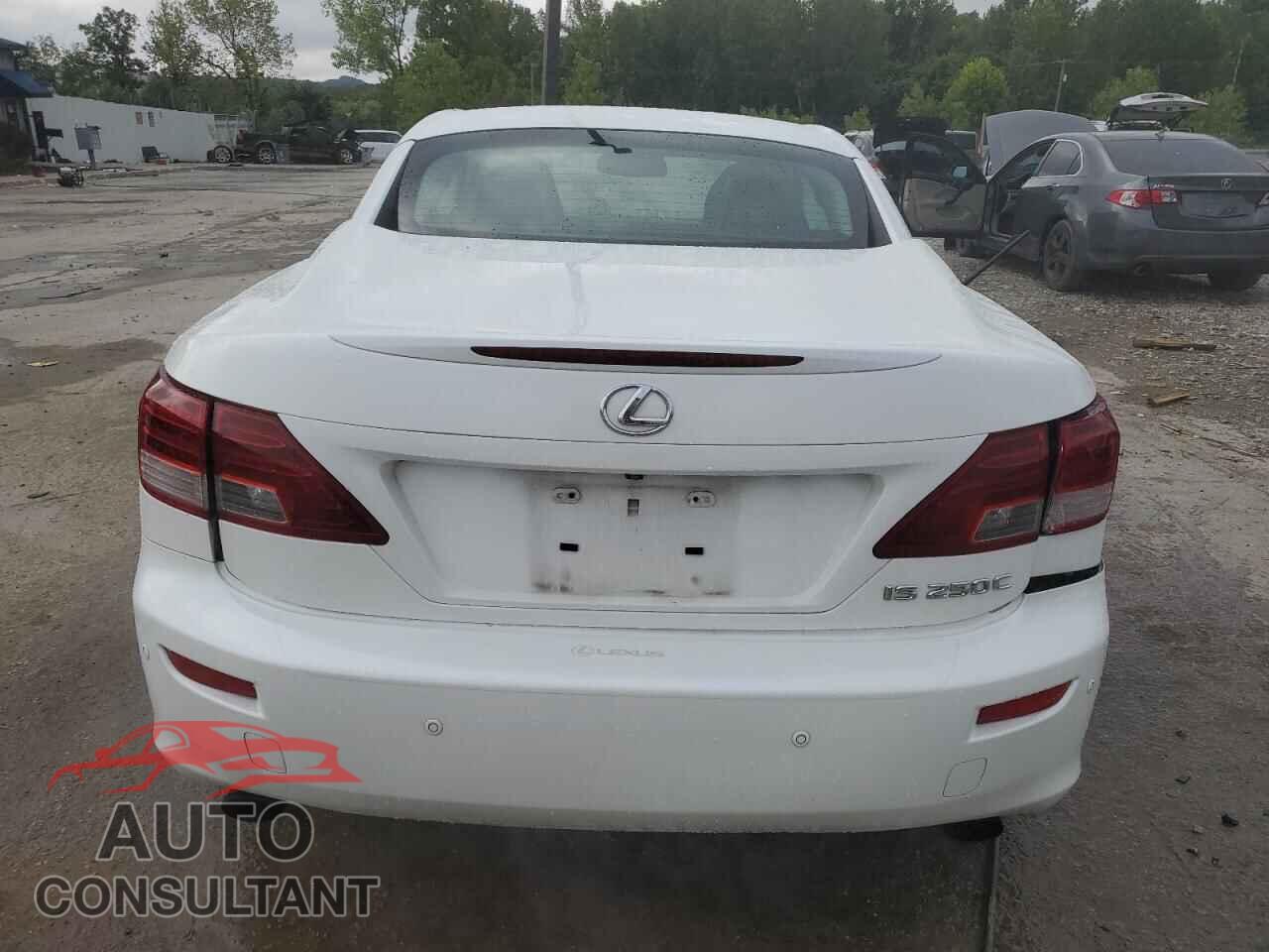 LEXUS IS 2011 - JTHFF2C21B2517962