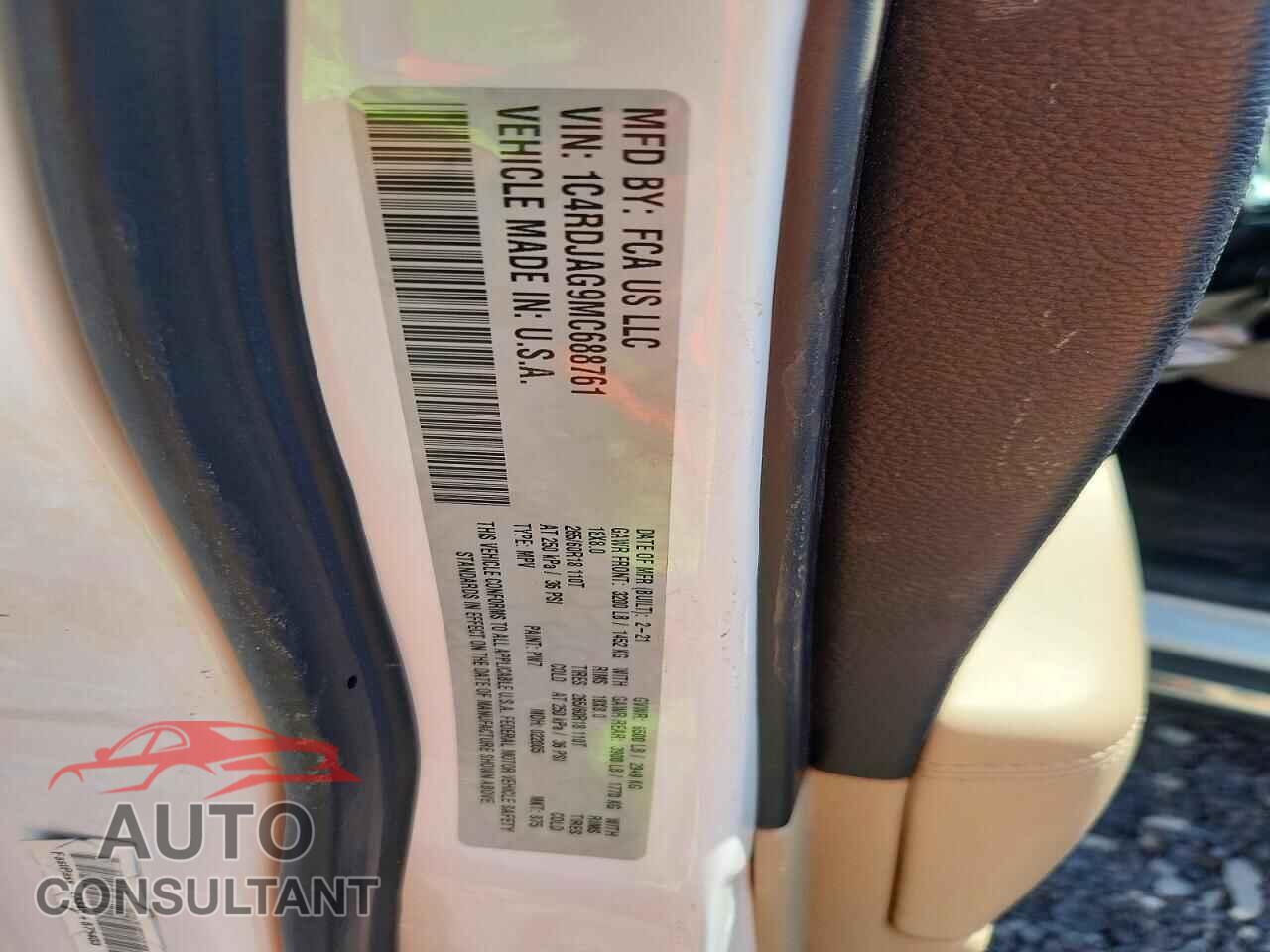 DODGE DURANGO 2021 - 1C4RDJAG9MC688761