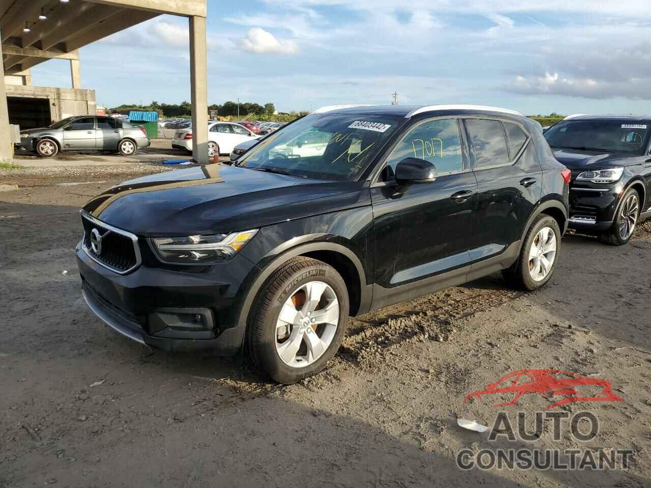 VOLVO XC40 2022 - YV4162UK4N2762945