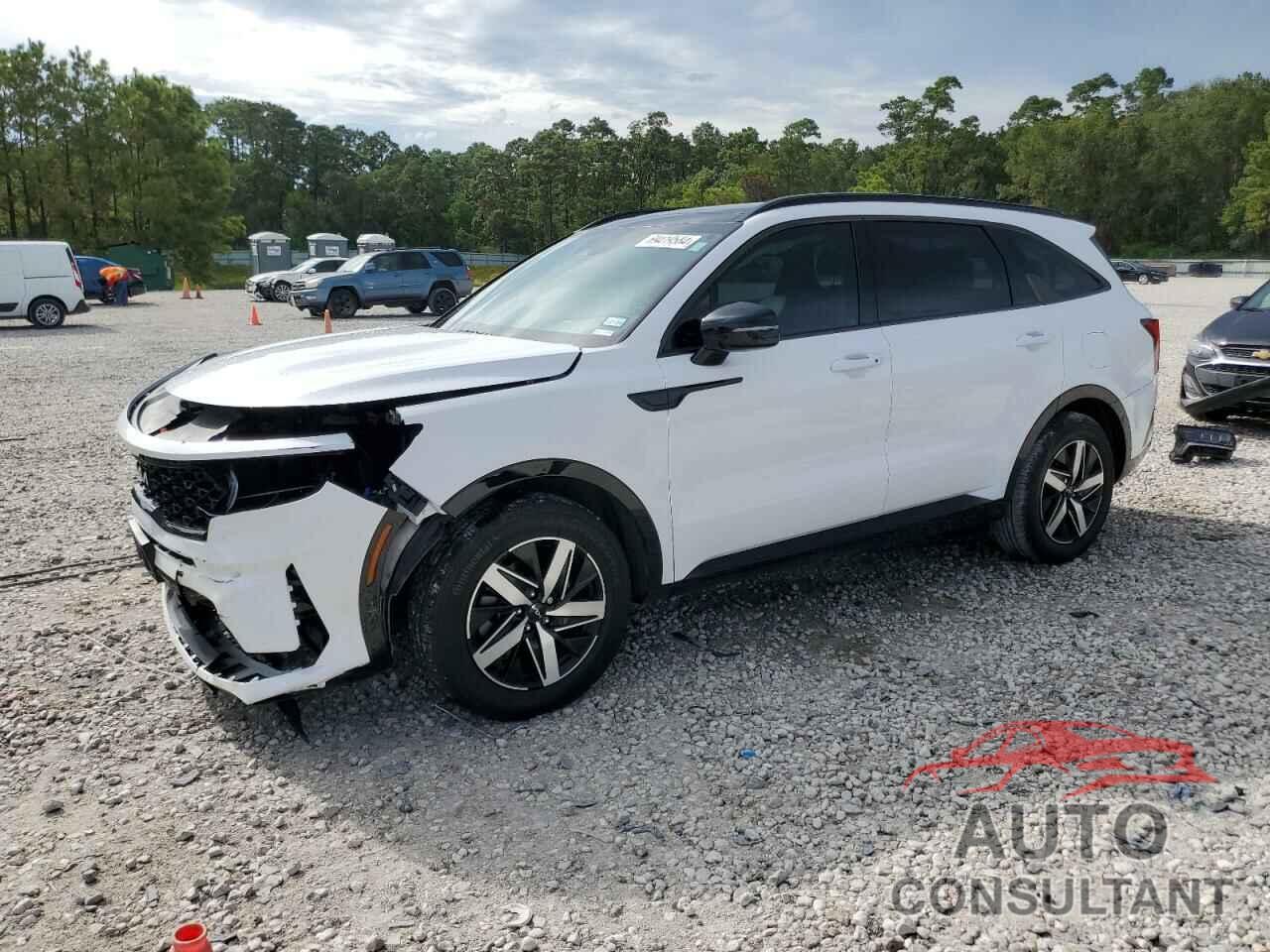 KIA SORENTO 2023 - 5XYRL4LC9PG168753