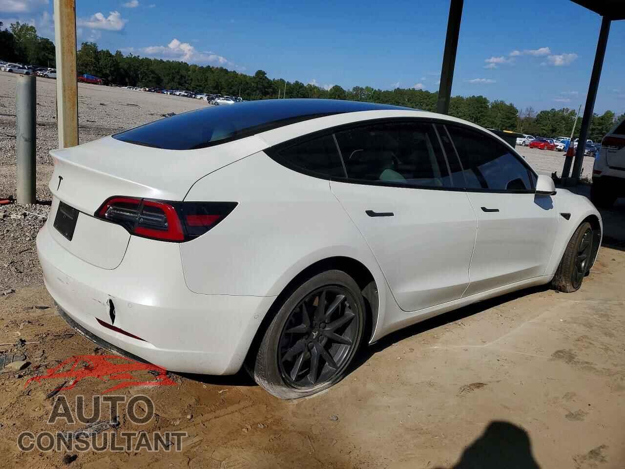 TESLA MODEL 3 2021 - 5YJ3E1EB4MF903306