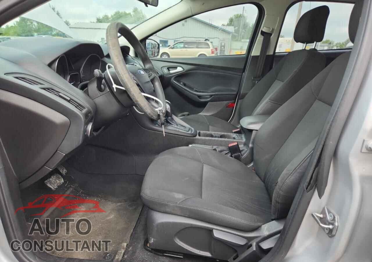 FORD FOCUS 2015 - 1FADP3F27FL289740
