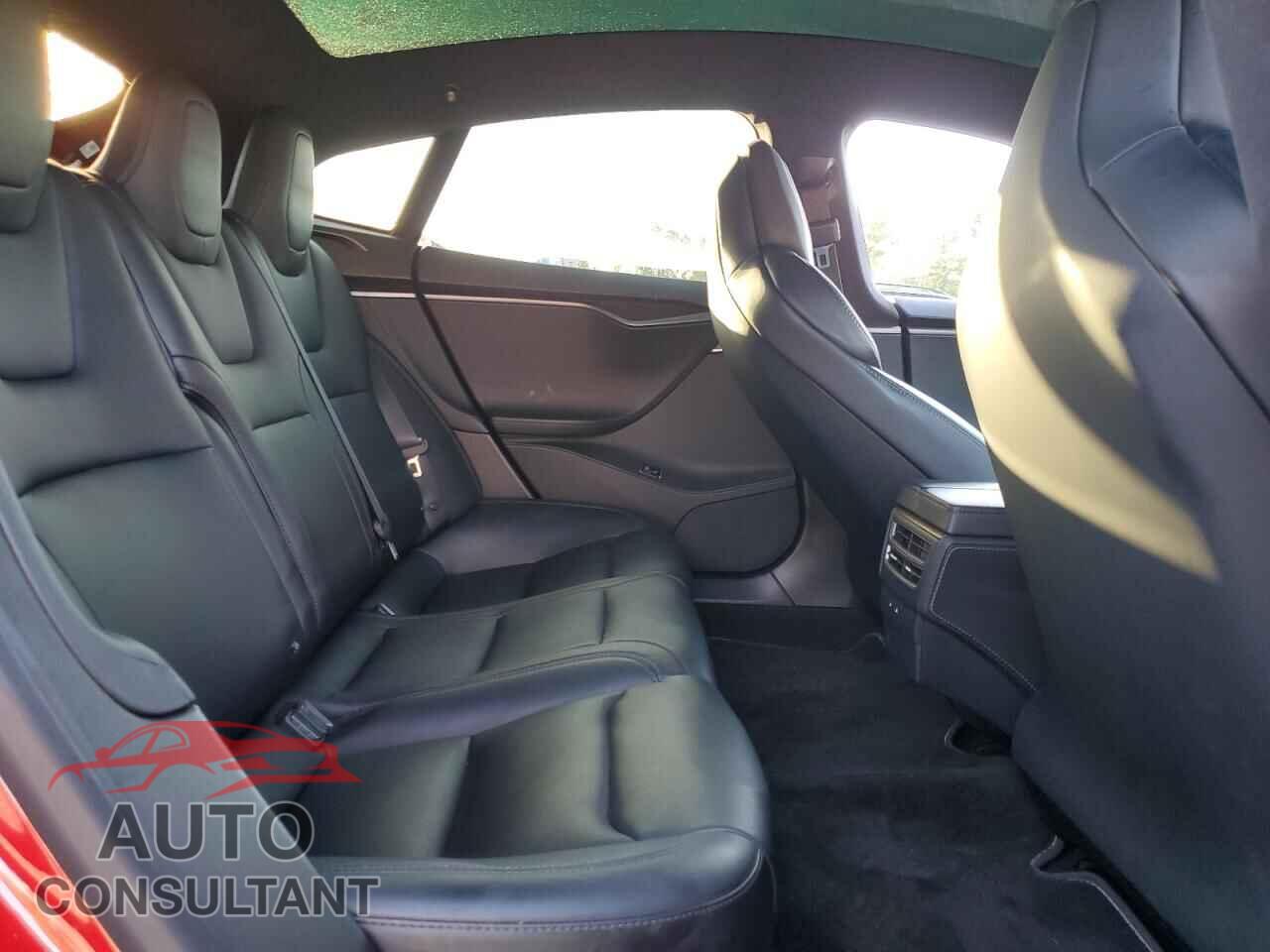 TESLA MODEL S 2019 - 5YJSA1E46KF332732