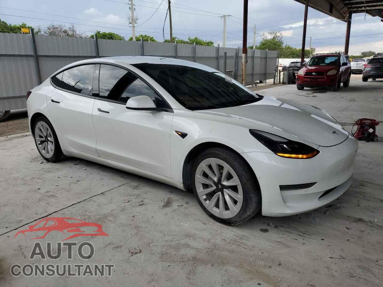 TESLA MODEL 3 2021 - 5YJ3E1EAXMF965350