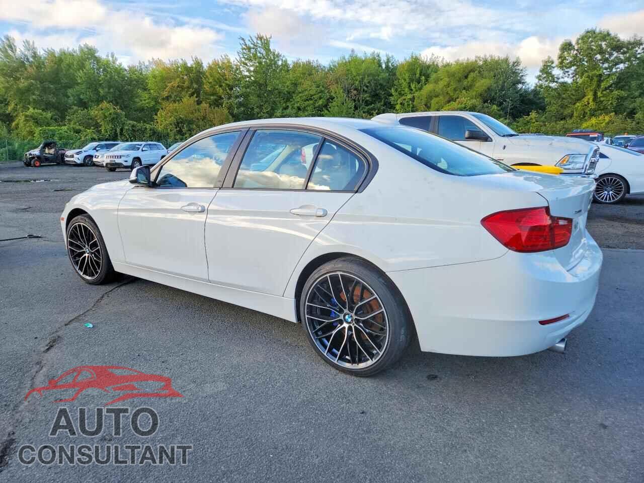 BMW 3 SERIES 2015 - WBA3C3C56FK202056