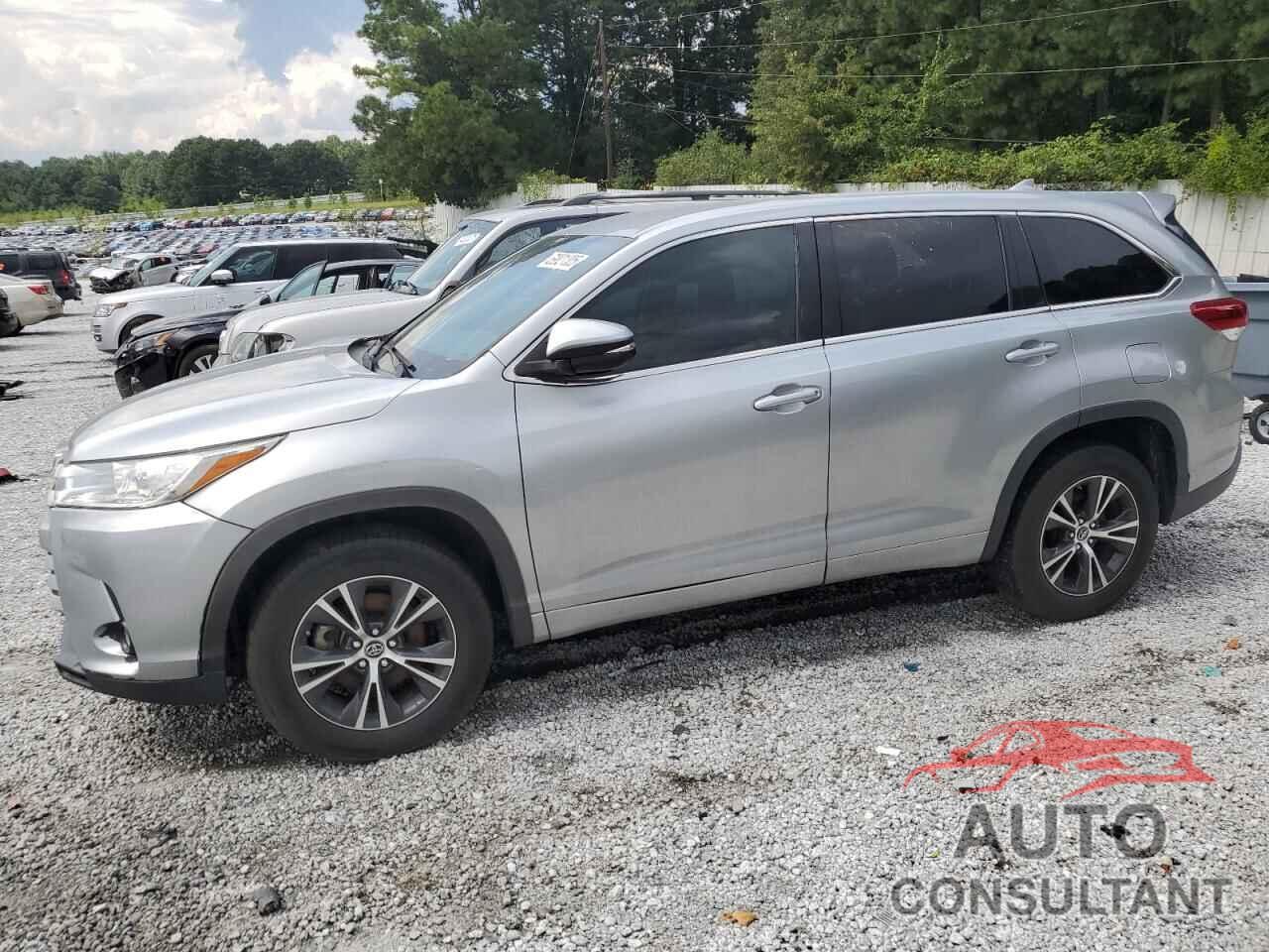 TOYOTA HIGHLANDER 2018 - 5TDZZRFH9JS244503