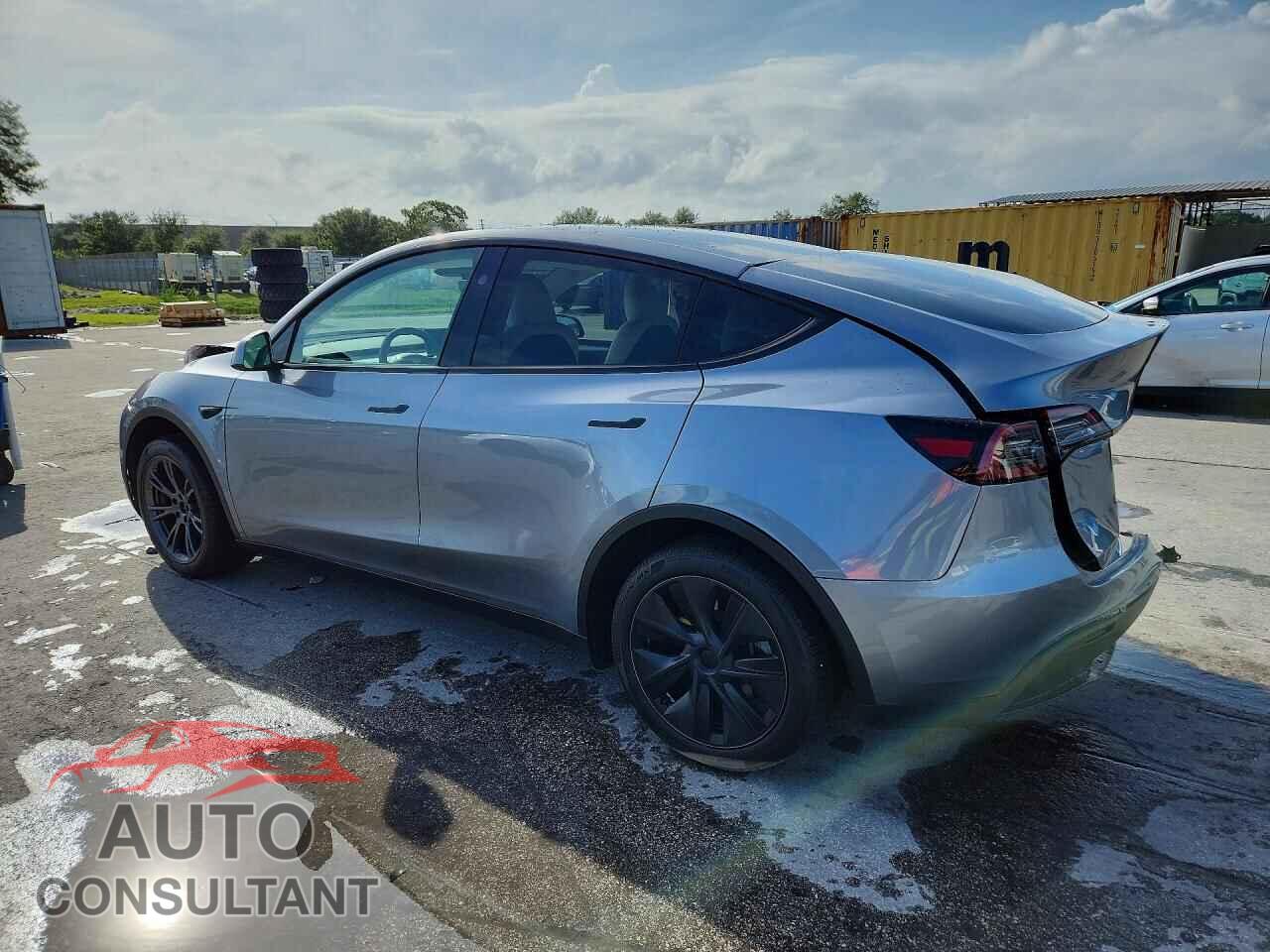 TESLA MODEL Y 2024 - 7SAYGDED1RA313347