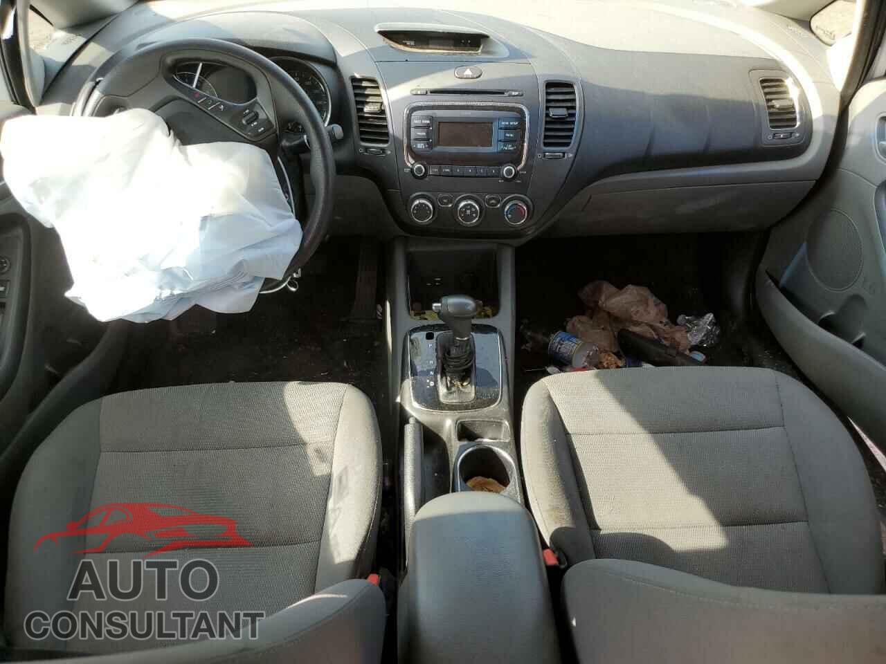KIA FORTE 2017 - 3KPFK4A73HE061580