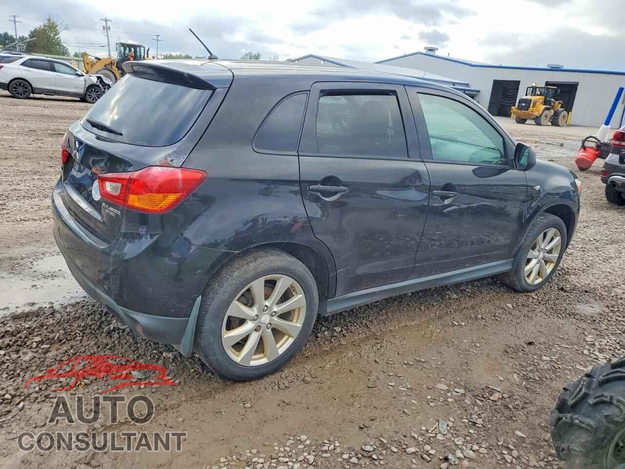 MITSUBISHI OUTLANDER 2015 - 4A4AR3AU7FE015855