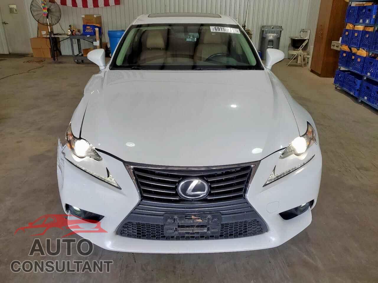 LEXUS IS 2015 - JTHBF1D24F5081264