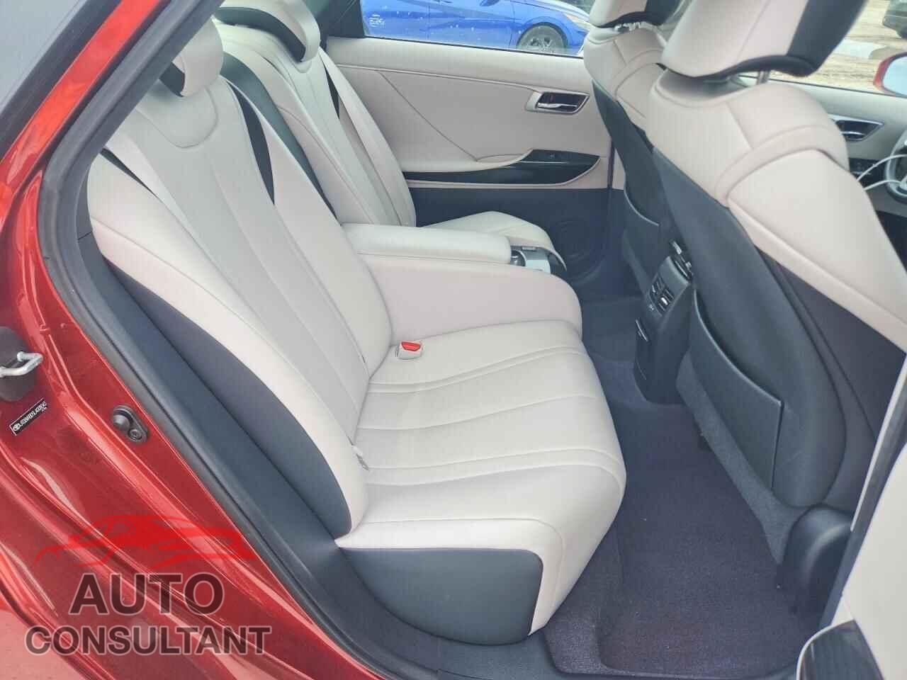 TOYOTA MIRAI 2020 - JTDBVRBD5LA008043
