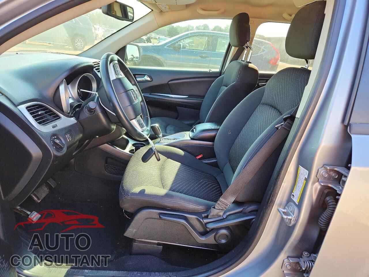 DODGE JOURNEY 2018 - 3C4PDCAB7JT535013