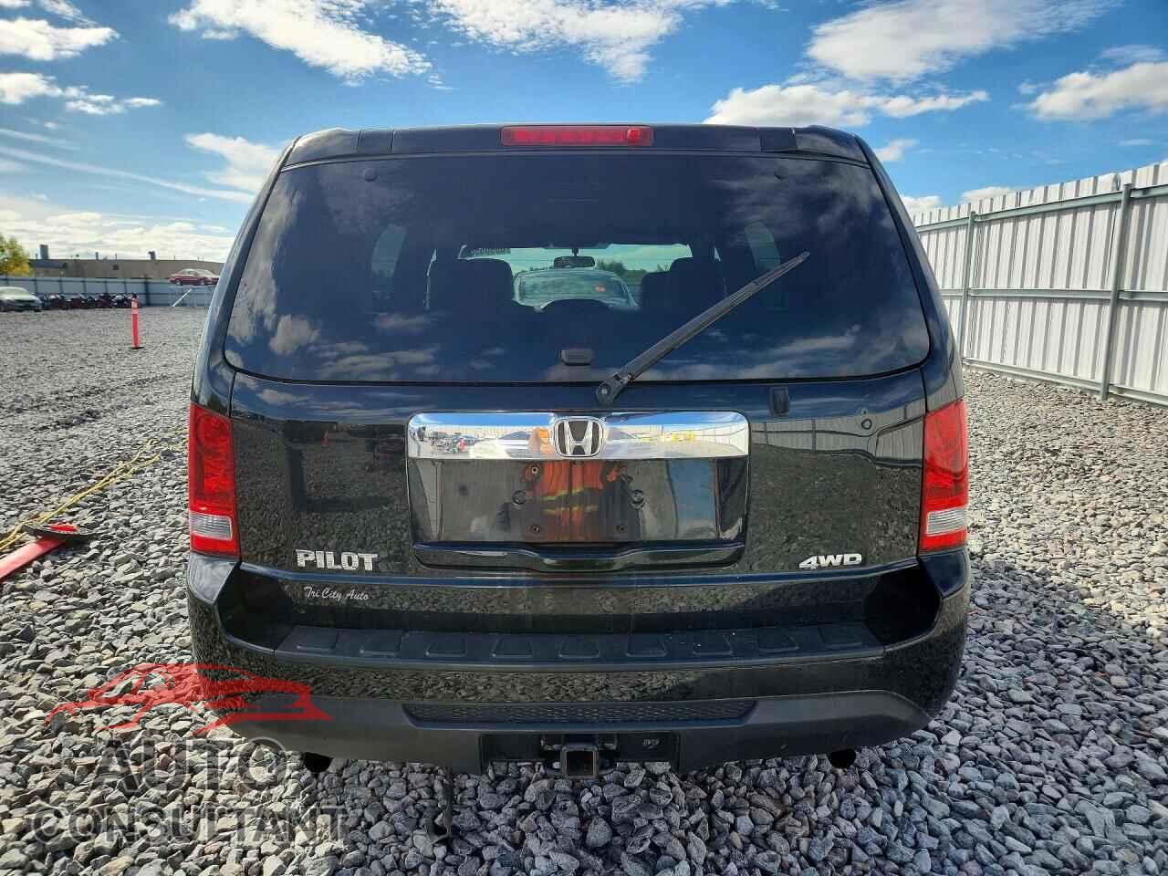 HONDA PILOT 2013 - 5FNYF4H2XDB004028