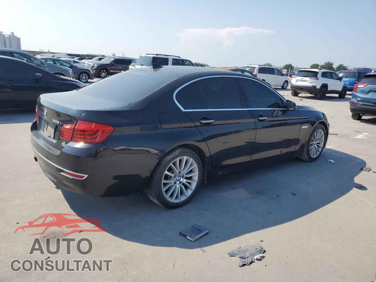 BMW 5 SERIES 2015 - WBA5A5C52FD520366