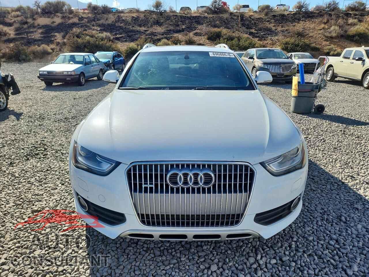 AUDI A4 2015 - WA1UFAFL5FA124365