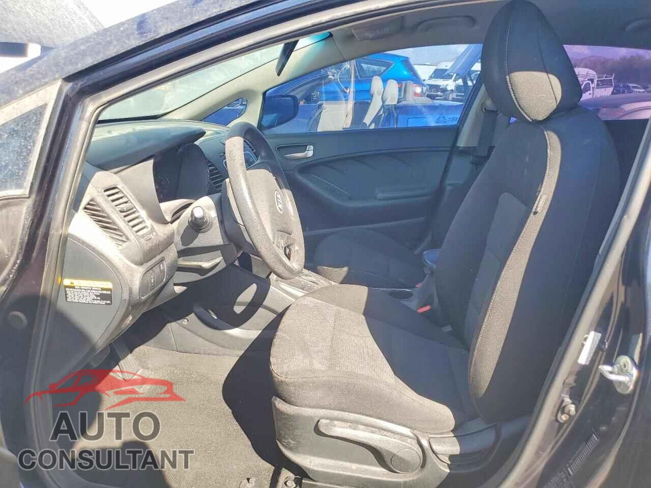 KIA FORTE 2017 - KNAFK5A89H5693555