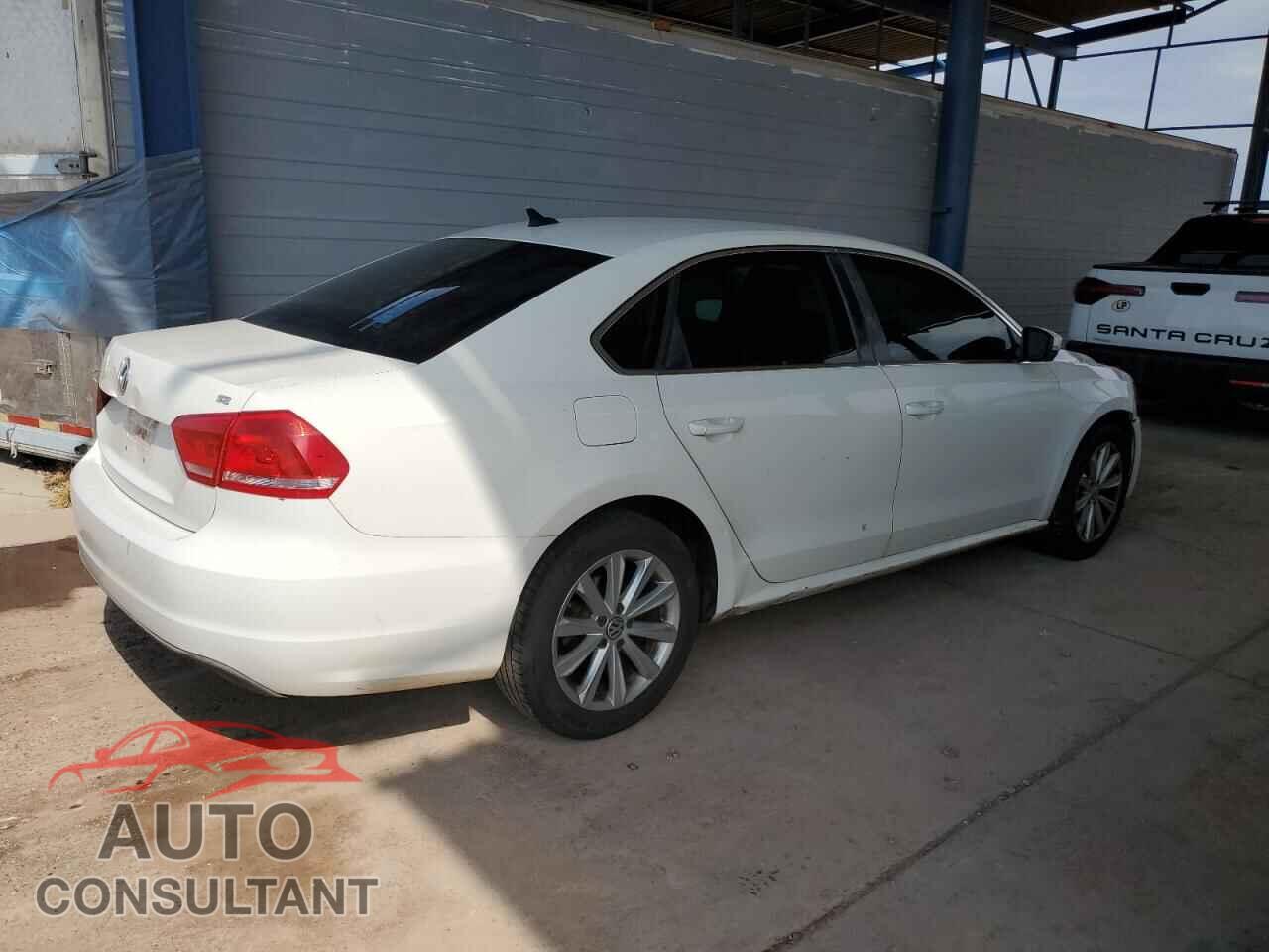 VOLKSWAGEN PASSAT 2013 - 1VWBP7A38DC076024