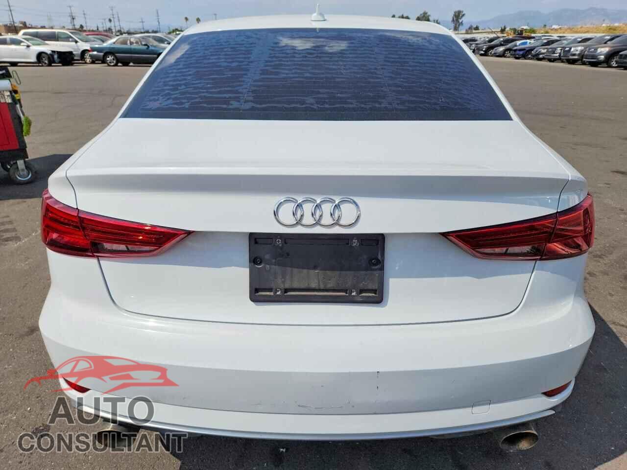 AUDI A3 2017 - WAUB8GFF2H1019450