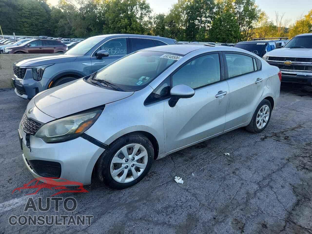 KIA RIO 2014 - KNADM4A39E6361086