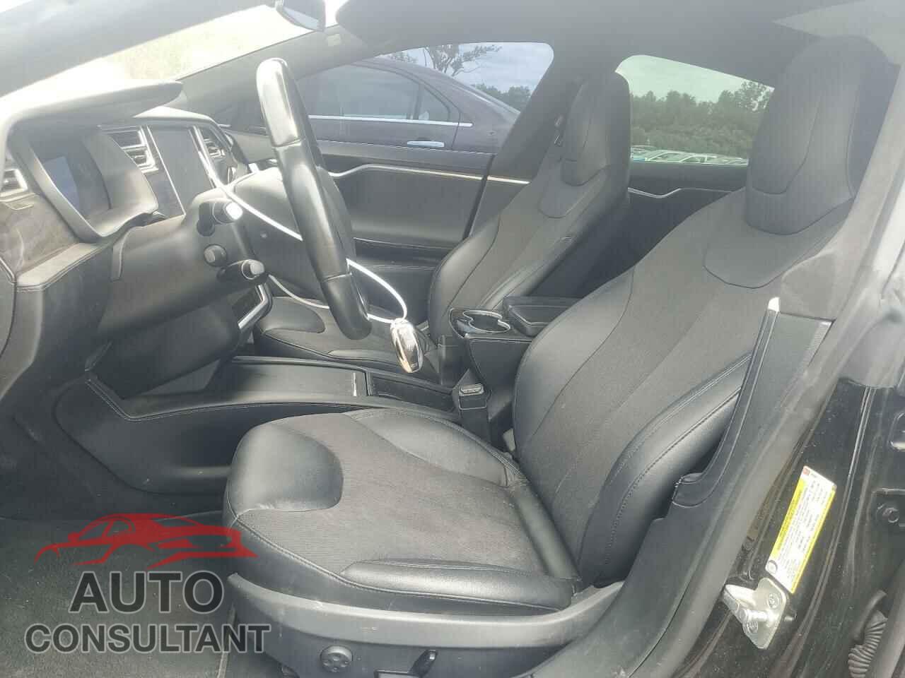 TESLA MODEL S 2016 - 5YJSA1E12GF157957