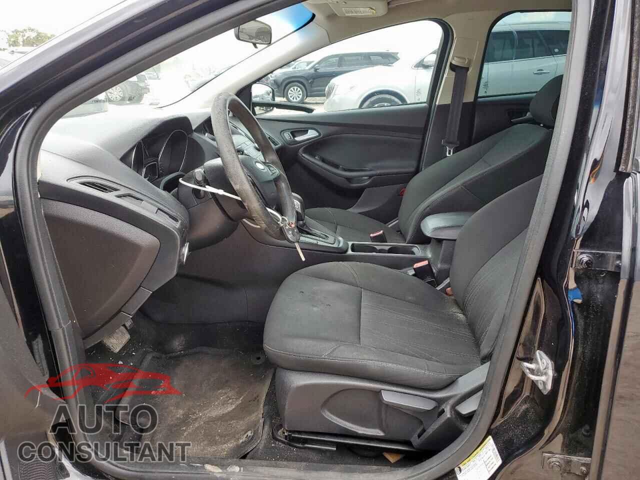 FORD FOCUS 2018 - 1FADP3FE5JL204042