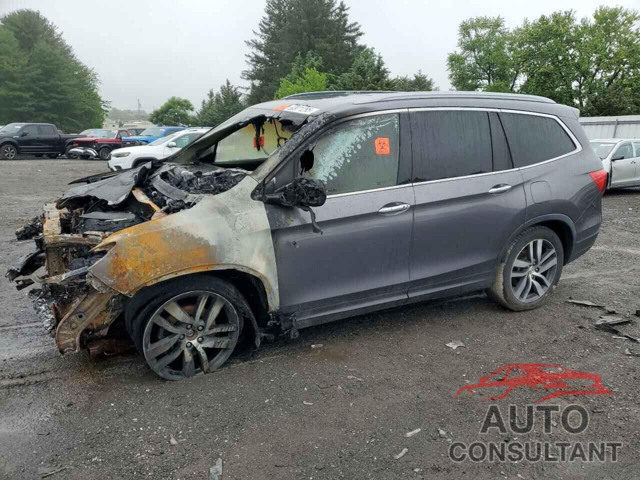 HONDA PILOT 2017 - 5FNYF6H08HB056466