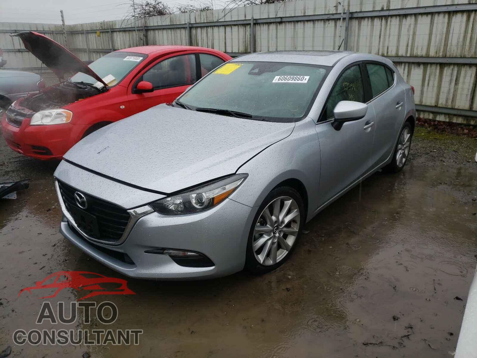 MAZDA 3 2017 - 3MZBN1L36HM151484