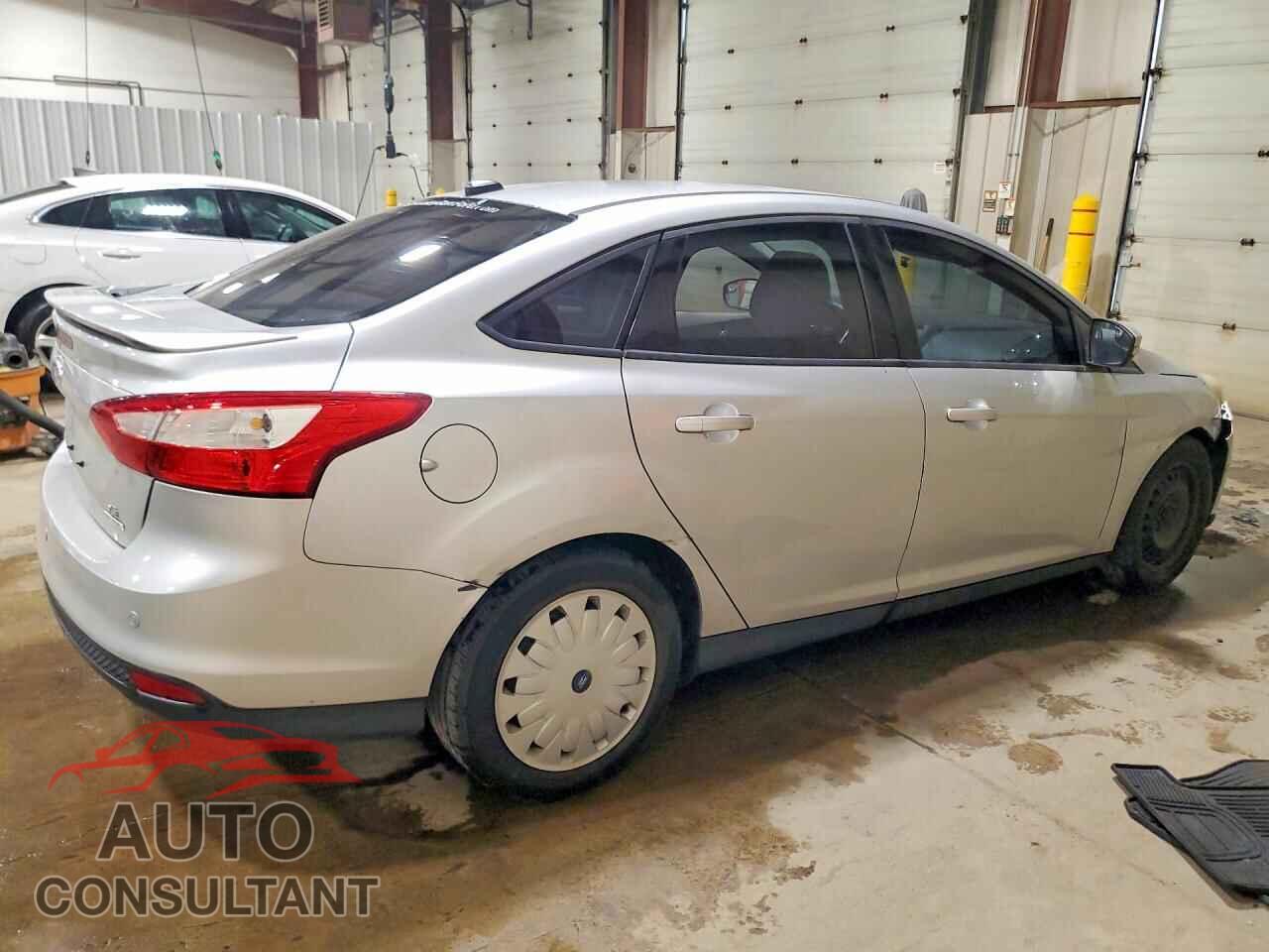 FORD FOCUS 2014 - 1FADP3F21EL224316