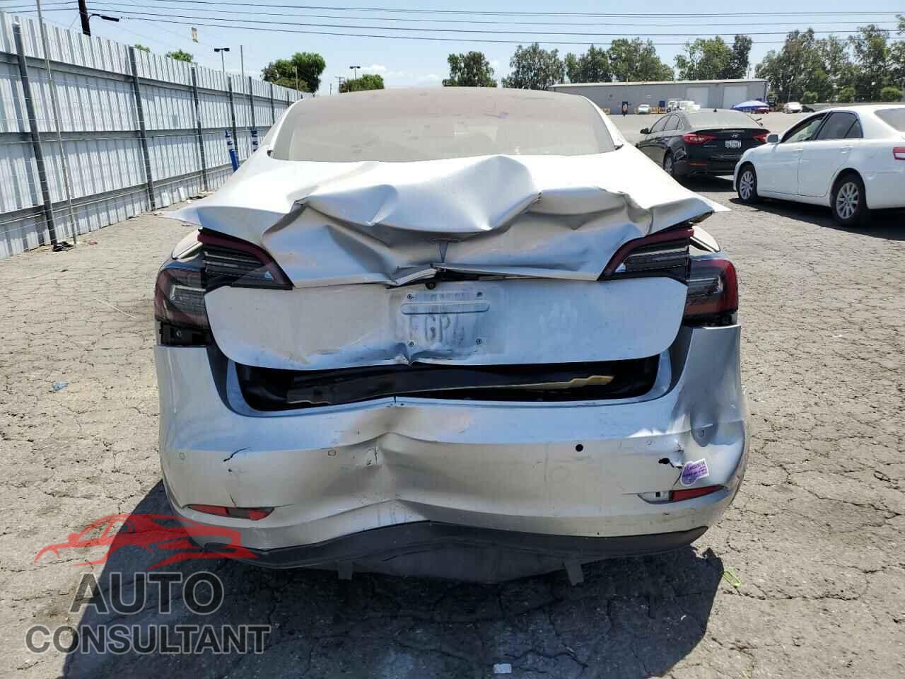 TESLA MODEL 3 2018 - 5YJ3E1EA7JF014289