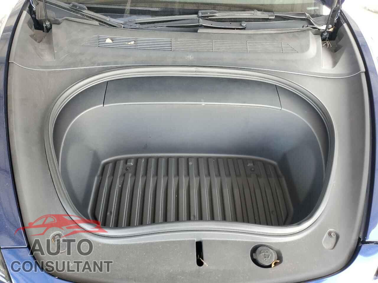 TESLA MODEL 3 2024 - 5YJ3E1EA3RF725287