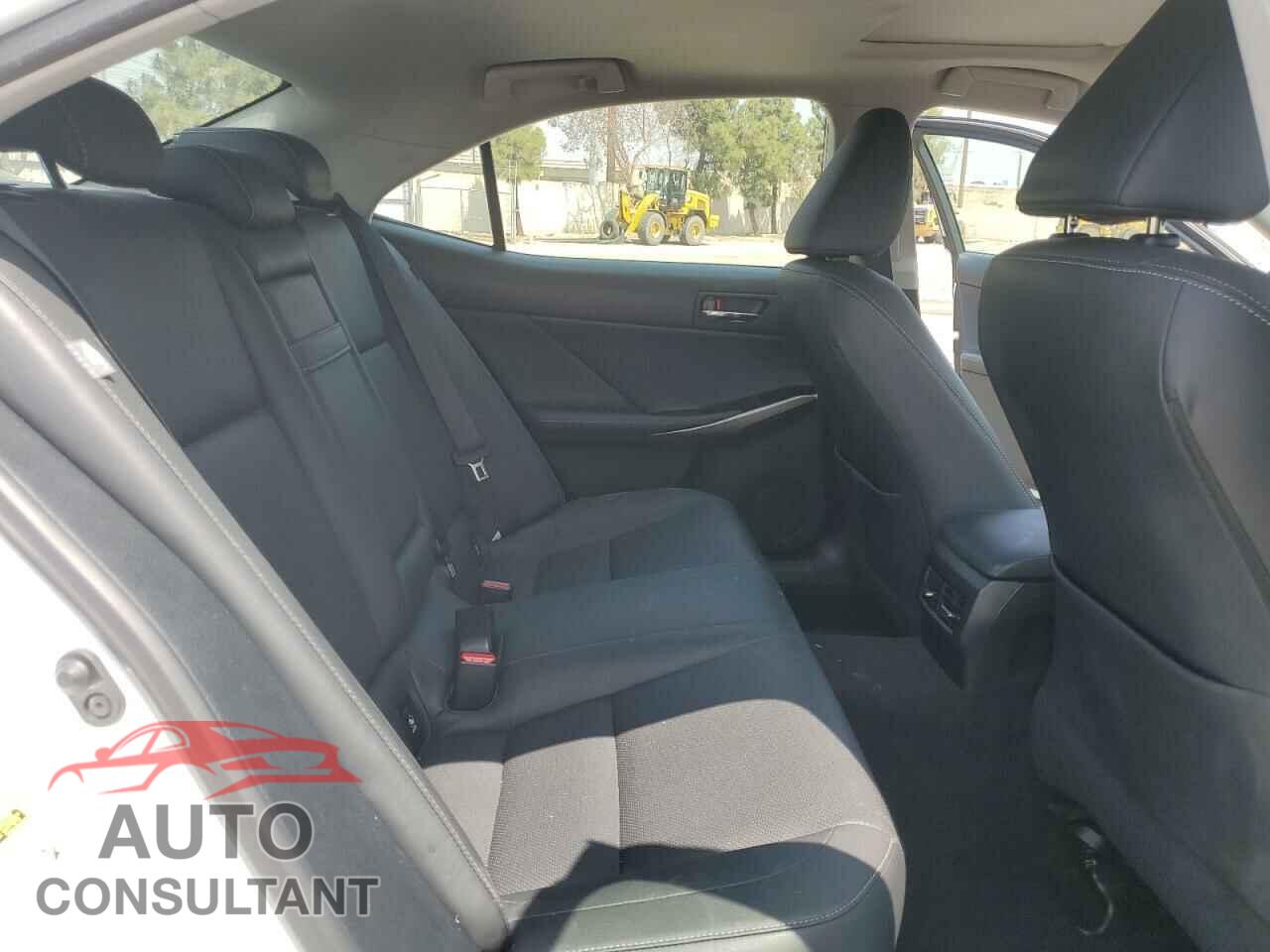 LEXUS IS 2015 - JTHBF1D29F5082992
