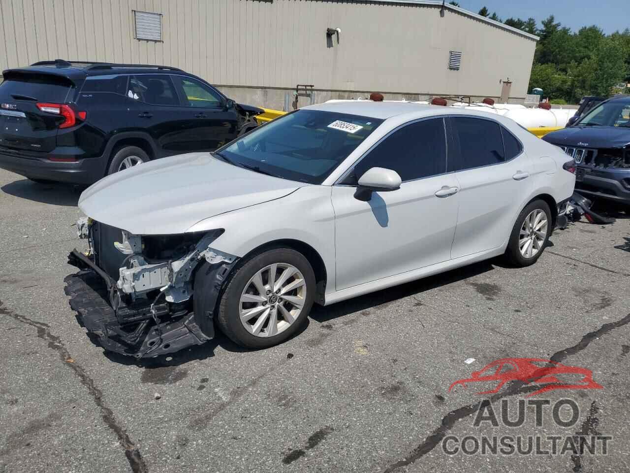 TOYOTA CAMRY 2022 - 4T1C11AK8NU046509